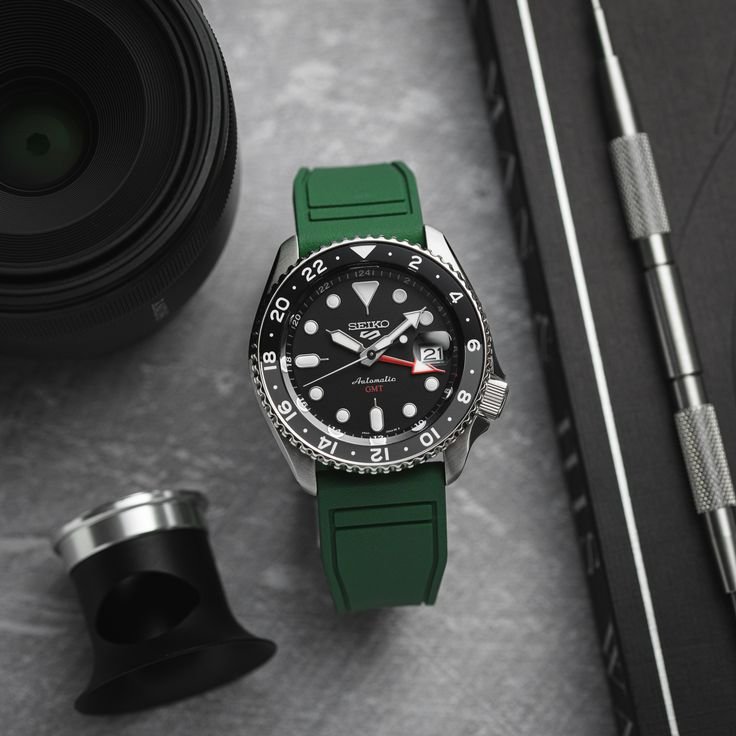 Seiko-5-GMT